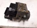 Kuva 1: abs hydraulikoneisto, Volkswagen Passat 97-00