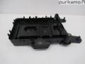 akkulaatikon pohja 1K0 915 333 Volkswagen Caddy IV Maxi 2.0 TDi