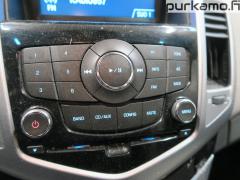 Kuva 1: radio nppimist, Chevrolet Cruze 2.0 CDI Sed