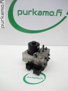 Kuva 1: abs hydraulikoneisto, Toyota Altezza (XE10) 2.0 VVT-i