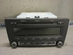 Kuva 1: radio cd dvd, Skoda Octavia 1,2 TSI 77kW