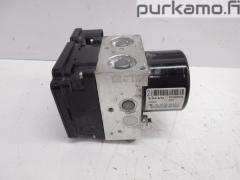 Kuva 1: abs hydraulikoneisto, Volvo V60 1.6 D2