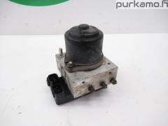 Kuva 1: abs hydraulikoneisto, Toyota Hiace 2.5 D-4D Pitk