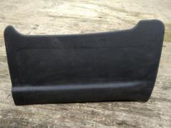 Kuva 1: air-bag kuljettajan polvityyny, Peugeot 407 1.6 HDi -07