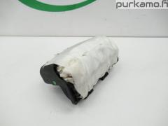 Kuva 1: air-bag matkustajan turvatyyny, Opel Corsa D 1.2i 16V 5 HB