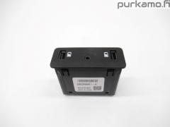 Kuva 1: USB AUX HUB Pistokkeet, Renault Talisman 1.5 dCi Farm