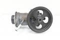 ohjaustehostin pumppu  Toyota Corolla Verso 2.2 D-4D Tila-auto