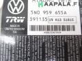 Kuva 2: air-bag keskusyksikk, Volkswagen Passat (3C) 2.0 TDi Farm