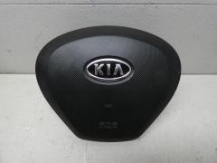 Kuva 1: air-bag kuljettajan turvatyyny, Kia Ceed 1.6 CRDi Hatchback