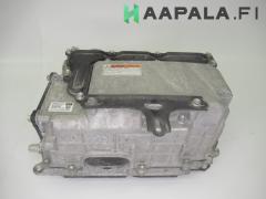 Kuva 1: Inverter assy W Converter, Toyota Auris 1.8i Hybrid 5 HB