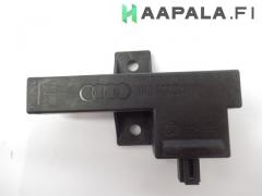 Kuva 1: keyless entry antenni, Audi A6 (4G) 1.8 TFSI Sed