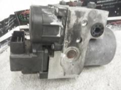 Kuva 1: abs hydraulipumppu, Volkswagen Passat 1,9TDI-AUT Variant -98