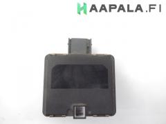 Kuva 1: ACC Radar sensor, Skoda Superb (3V) 2.0 TDi 5 HB