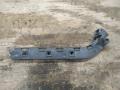 puskurin kiinnitysmuovi taka oikea 30698695 Volvo V50 1.8 -05 