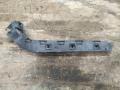 puskurin kiinnitysmuovi taka vasen 30698694 Volvo V50 1.8 -05 