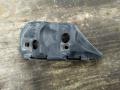 puskurin kiinnike muovi etu vasen 30655874 Volvo V50 1.8 -05 