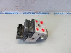 Kuva 1: abs hydraulipumppu, Audi A4 1,6 74kW