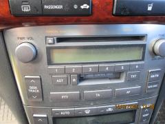 Kuva 1: radio cd dvd, Toyota Avensis 2.2 Dcat farm. -05