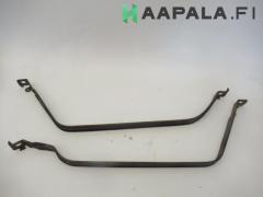 Kuva 1: polttoainesilin laippa 2kpl, Mazda CX-7 (ER) 2.3T 4X4