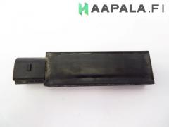 Kuva 1: keyless entry antenni, Skoda Superb (3V) 2.0 TDi 4X4 Farm