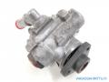 ohjaustehostin pumppu 8D0145177D Volkswagen Passat 2,5TDI  V6 sedan -99 