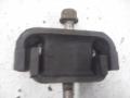 laturin kiinnikkeen oikea kumityyny 16982-76011 Toyota Previa 2,4b aut. -92  