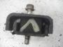 laturin kiinnikkeen vasen kumityyny 16982-76020 Toyota Previa 2,4b aut. -92  