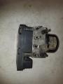 Kuva 1: abs hydraulikoneisto, Volvo V70 00-07