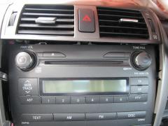 Kuva 1: radio cd dvd, Toyota Corolla 1.6 VVTi sedan -07