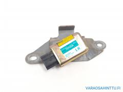 Kuva 1: air-bag etu anturi sensori vasen, Toyota Landcruiser J120 3.0D-4D -03