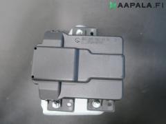 Kuva 1: sulakerasia fuse box, Mercedes-Benz E 212 300 BlueTec Hybrid Farm