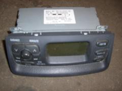 Kuva 1: radio, Toyota Yaris