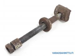 Kuva 1: etujousen stpultti, Mitsubishi Pajero TURBO STW-L049GW-M-4X4 2700