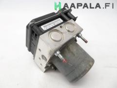 Kuva 1: abs hydraulikoneisto, Toyota Avensis (T27) 1.8i Valvematic Farm