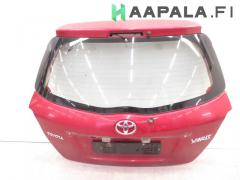 Kuva 1: takaluukku, Toyota Yaris 1.3 VVT-i 5 HB