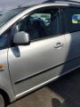 vasen etuovi Toyota Avensis Verso SPORTVAN 2.0 D-4D 2001 116hv