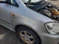 lokasuoja etu oikea Toyota Avensis Verso SPORTVAN 2.0 D-4D 2001 116hv