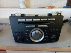 Kuva 1: radio, Mazda 3