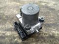 Kuva 3: abs hydraulipumppu, Toyota Corolla Verso 2.2 D-4D -07 AUR10L-GRFEYW