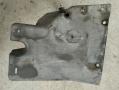 polttoainepumpun suojamuvi 140 470 04 47 Mercedes-Benz 420SEL -93