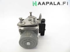 Kuva 1: abs hydraulikoneisto, Mercedes-Benz C (W205) 350e Sed