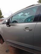 Kuva 1: sivuhelma vasen, Peugeot 3008 09->>