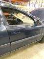 oikea etuovi  Volvo V70 II (SW, P80_) 2.4 2001 140hv 