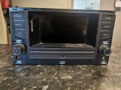 Kuva 1: radio cd soitin, Volkswagen Passat 15-19