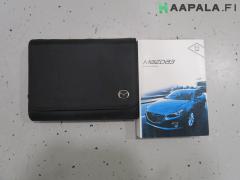 Kuva 1: ksikirja, Mazda 3 (BM) 2.0i 16V SkyActiv-G Sed