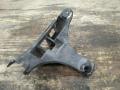 puskurin kiinnitysmuovi taka oikea 9643353980 Peugeot 307 1.6 5D Wagon -03 