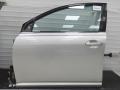 vasen etuovi  Toyota Avensis StW (T25) 2.0 D-4D 2005 116hv 