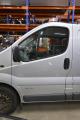 vasen etuovi  Renault Trafic II Umpikori (FL) 2.0 dCi 115 (FL0H) 2007 114hv 