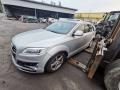 lokasuoja etu  vasen  Audi Q7 