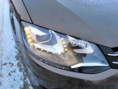 Kuva 1: ajovalo oikea Xenon, Volkswagen Sharan 20TDI -12